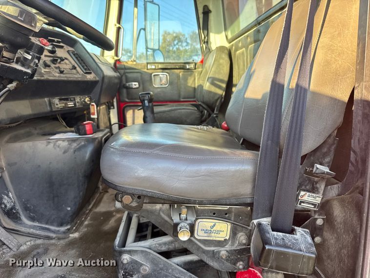 image for item EU6032 1990 White GMC dump truck