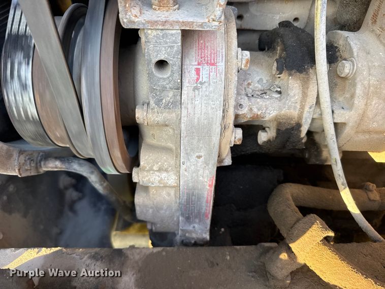 image for item EU6032 1990 White GMC dump truck