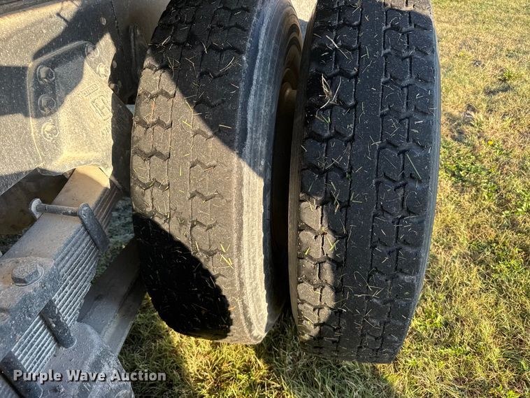 image for item EU6032 1990 White GMC dump truck