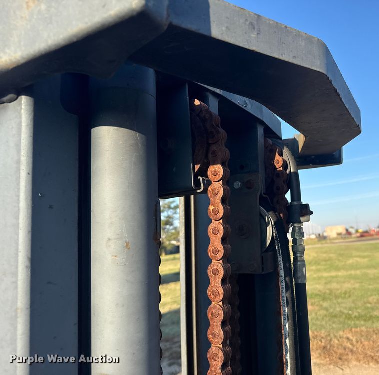 image for item EU6033 Clark GCX25 forklift