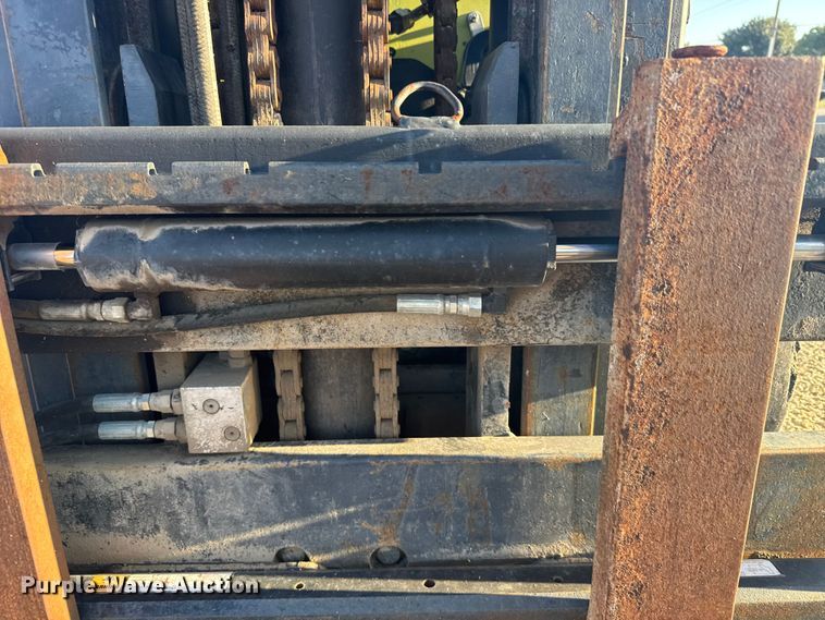 image for item EU6033 Clark GCX25 forklift