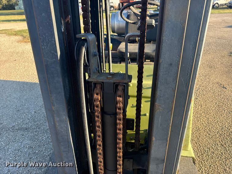 image for item EU6033 Clark GCX25 forklift