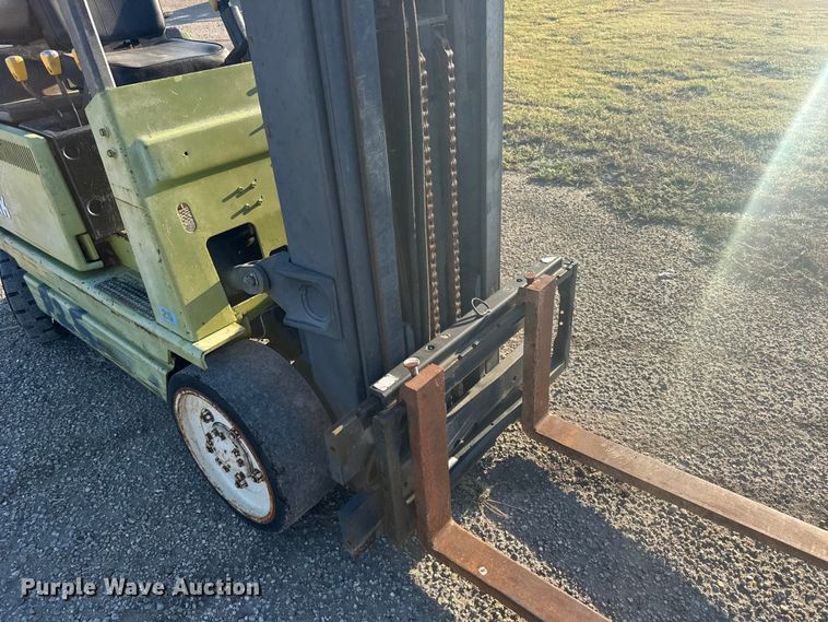 image for item EU6033 Clark GCX25 forklift