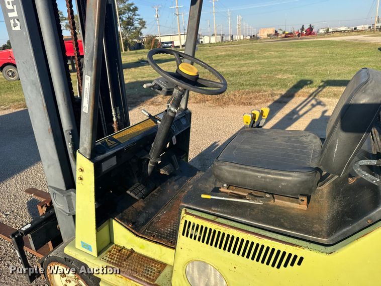 image for item EU6033 Clark GCX25 forklift