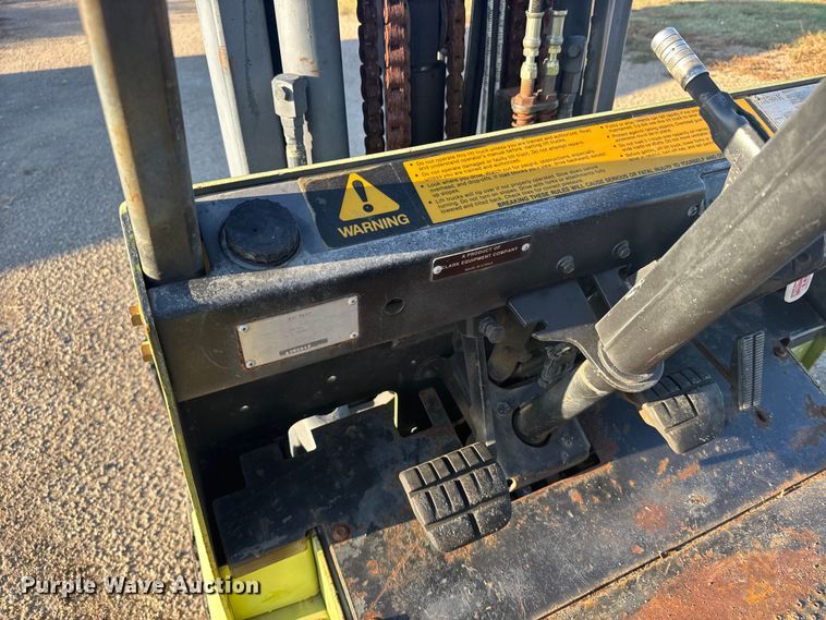 image for item EU6033 Clark GCX25 forklift