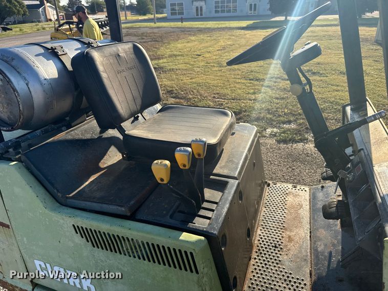 image for item EU6033 Clark GCX25 forklift