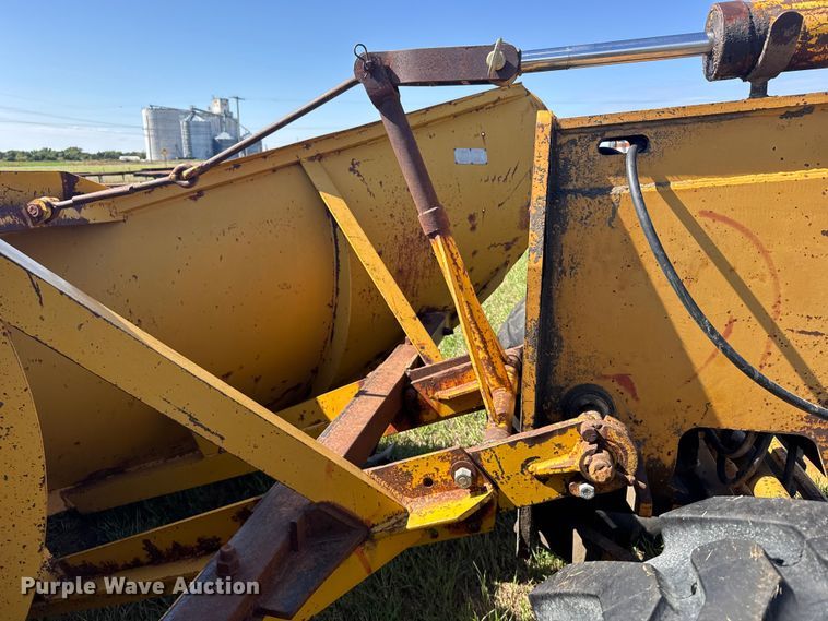 image for item EU6087 Dresser A500E motor grader