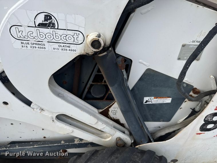 image for item EV1596 1997 Bobcat 873 skid steer loader