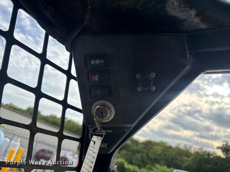 image for item EV1596 1997 Bobcat 873 skid steer loader