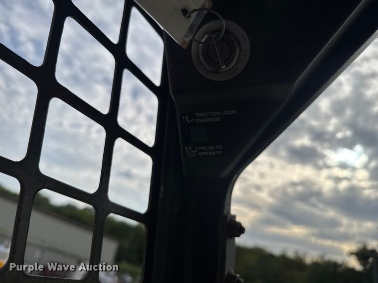 image for item EV1596 1997 Bobcat 873 skid steer loader