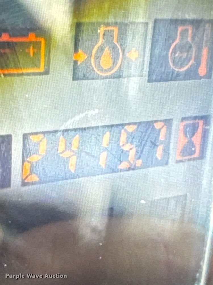 image for item EV1596 1997 Bobcat 873 skid steer loader