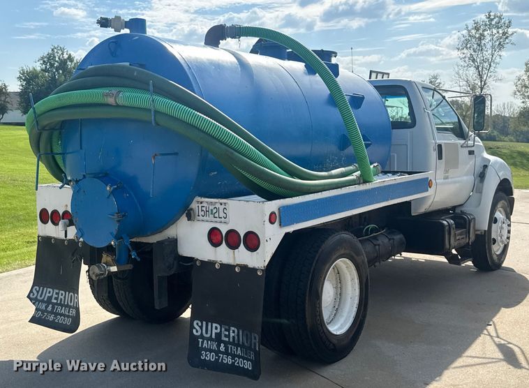 image for item EV2000 2000 Ford F650 Super Duty XL vacuum truck