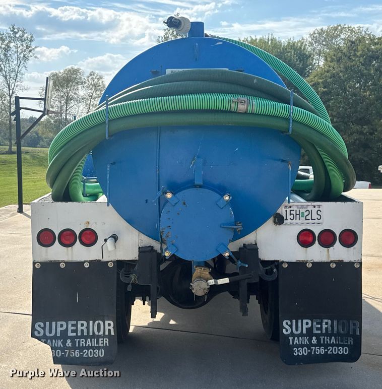 image for item EV2000 2000 Ford F650 Super Duty XL vacuum truck