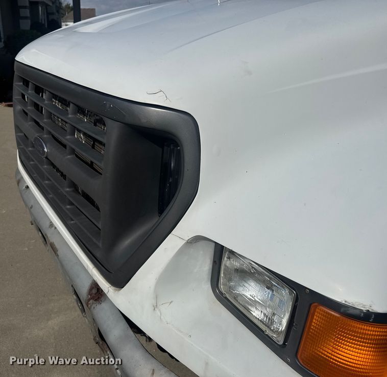 image for item EV2000 2000 Ford F650 Super Duty XL vacuum truck