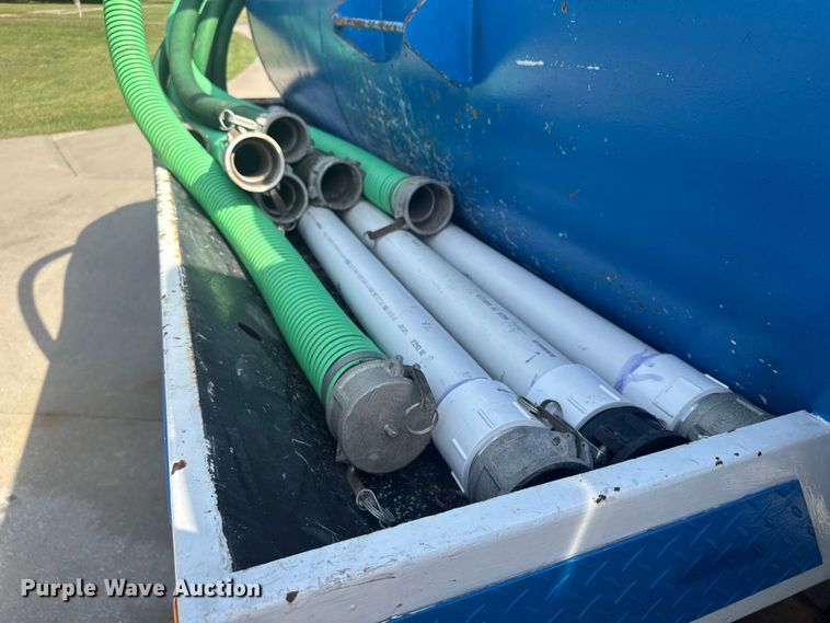 image for item EV2000 2000 Ford F650 Super Duty XL vacuum truck