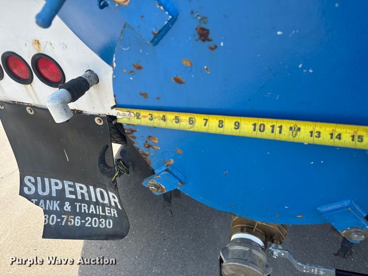 image for item EV2000 2000 Ford F650 Super Duty XL vacuum truck