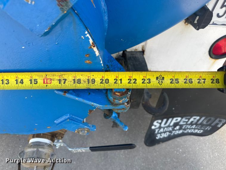 image for item EV2000 2000 Ford F650 Super Duty XL vacuum truck