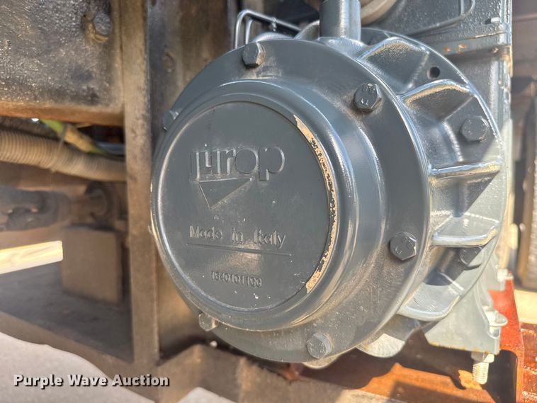 image for item EV2000 2000 Ford F650 Super Duty XL vacuum truck