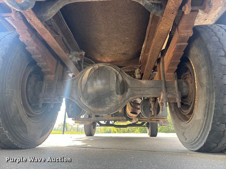 image for item EV2000 2000 Ford F650 Super Duty XL vacuum truck