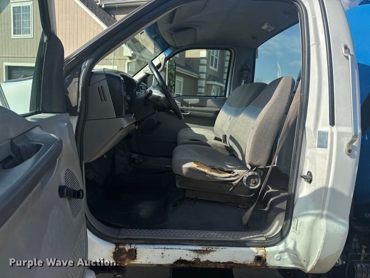 image for item EV2000 2000 Ford F650 Super Duty XL vacuum truck