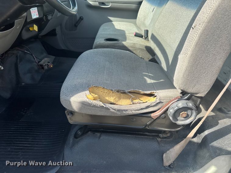 image for item EV2000 2000 Ford F650 Super Duty XL vacuum truck