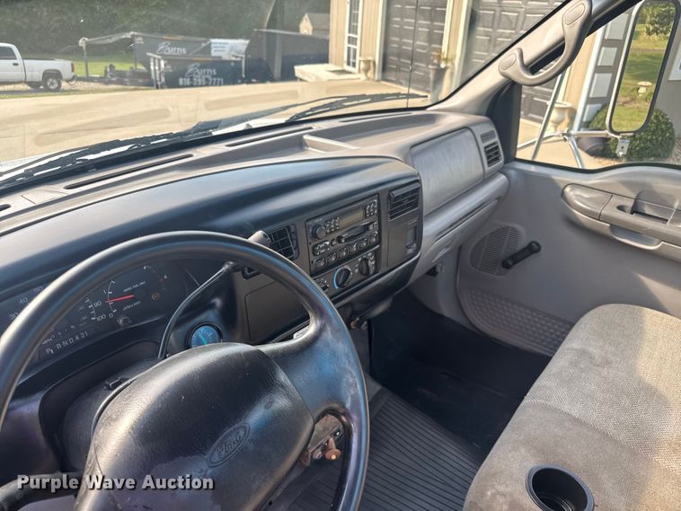 image for item EV2000 2000 Ford F650 Super Duty XL vacuum truck