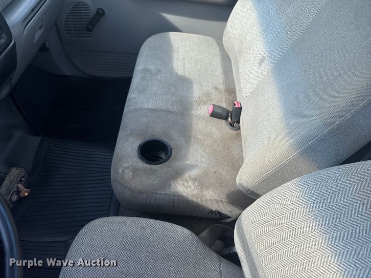 image for item EV2000 2000 Ford F650 Super Duty XL vacuum truck