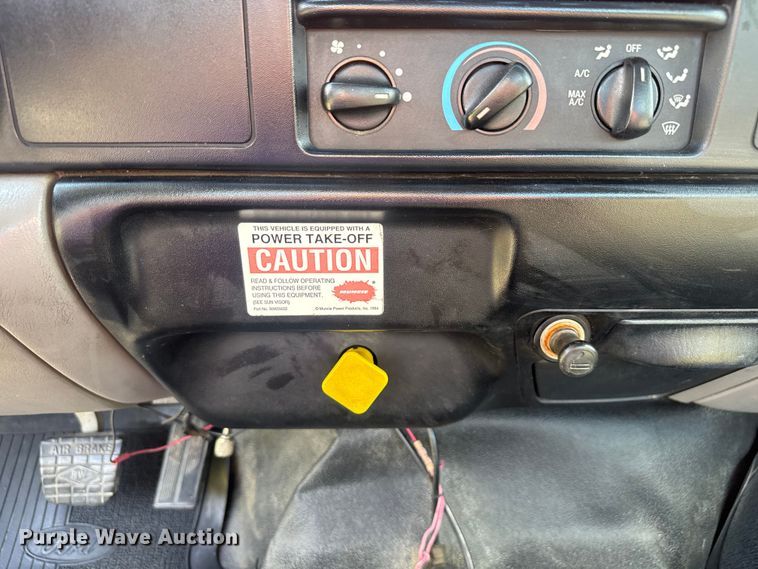 image for item EV2000 2000 Ford F650 Super Duty XL vacuum truck