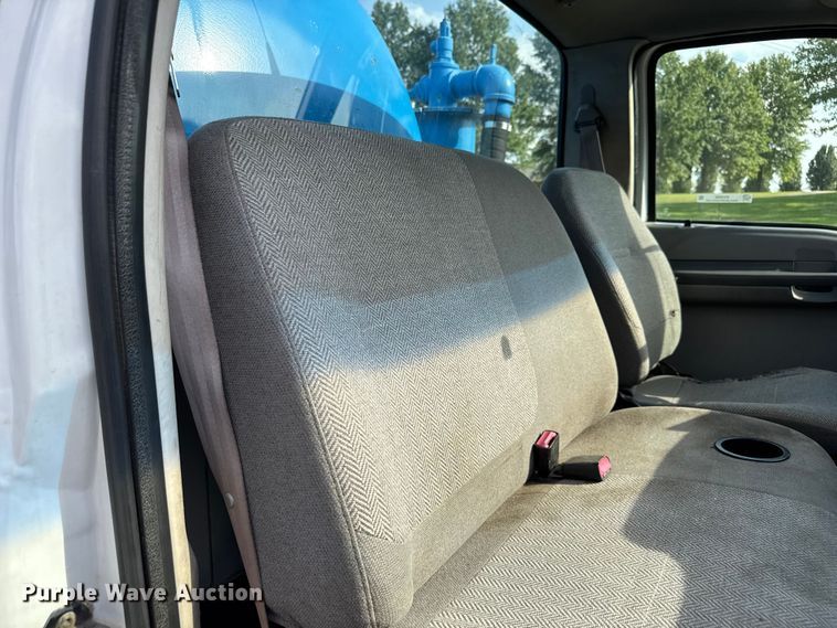 image for item EV2000 2000 Ford F650 Super Duty XL vacuum truck