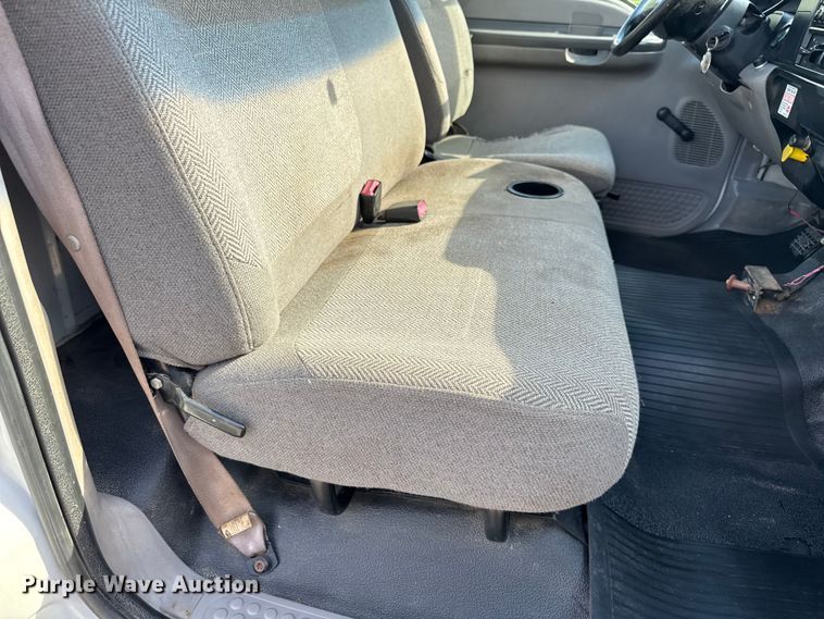 image for item EV2000 2000 Ford F650 Super Duty XL vacuum truck