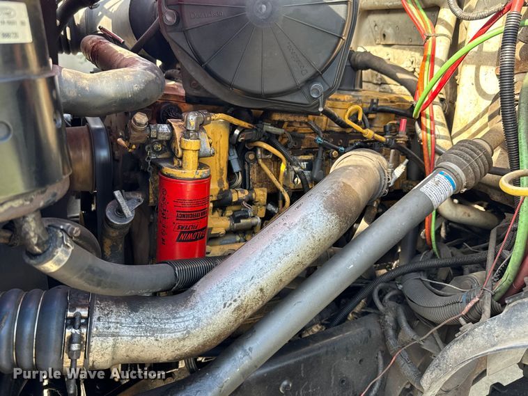 image for item EV2000 2000 Ford F650 Super Duty XL vacuum truck