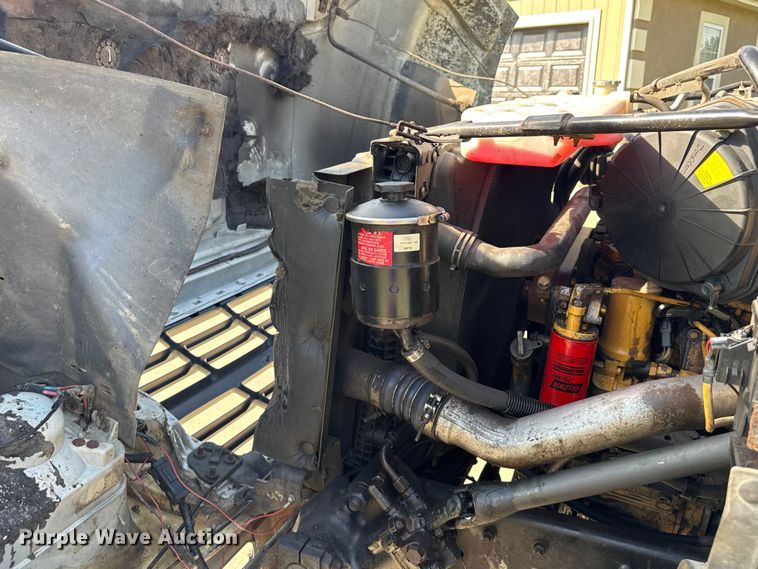 image for item EV2000 2000 Ford F650 Super Duty XL vacuum truck