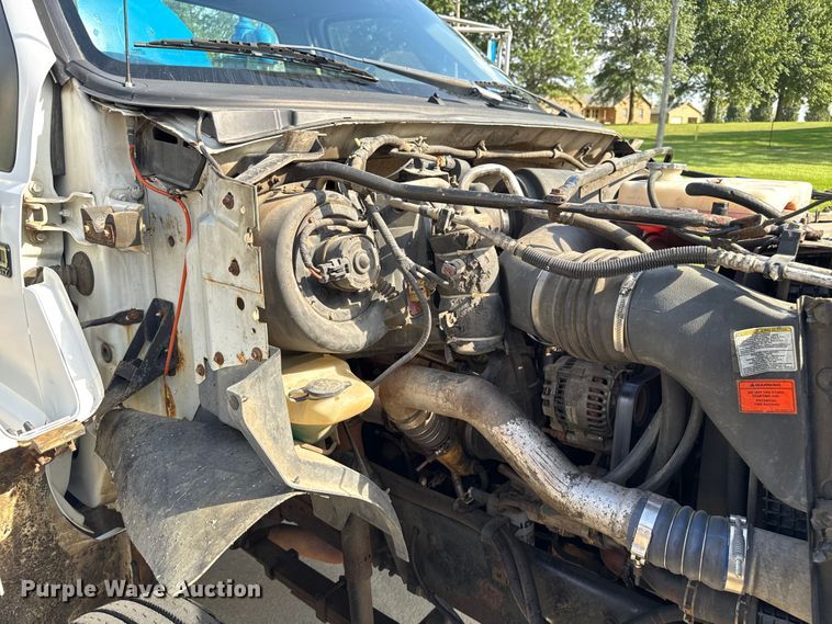 image for item EV2000 2000 Ford F650 Super Duty XL vacuum truck