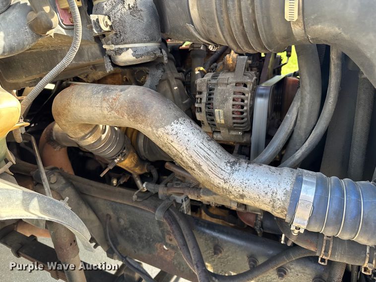 image for item EV2000 2000 Ford F650 Super Duty XL vacuum truck