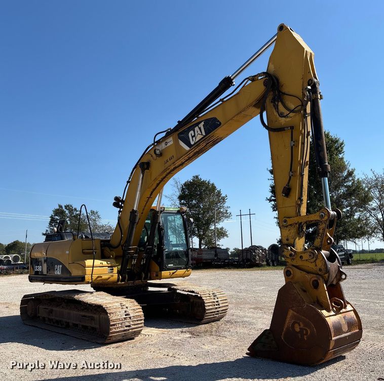 EXCAVADORA 2007 CATERPILLAR 324DL