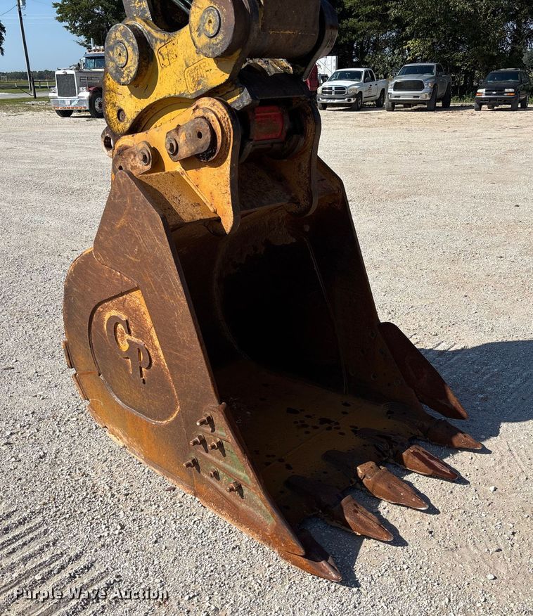 image for item EV3057 2007 Caterpillar 324D L excavator