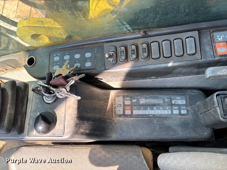 image for item EV3057 2007 Caterpillar 324D L excavator