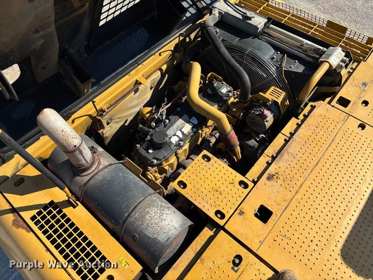 image for item EV3057 2007 Caterpillar 324D L excavator