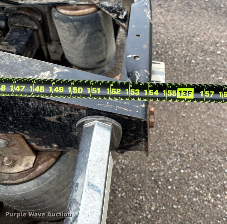 image for item EV3075 2007 International 9900i semi truck