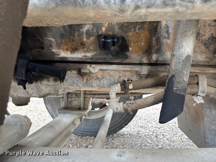 image for item EV3075 2007 International 9900i semi truck