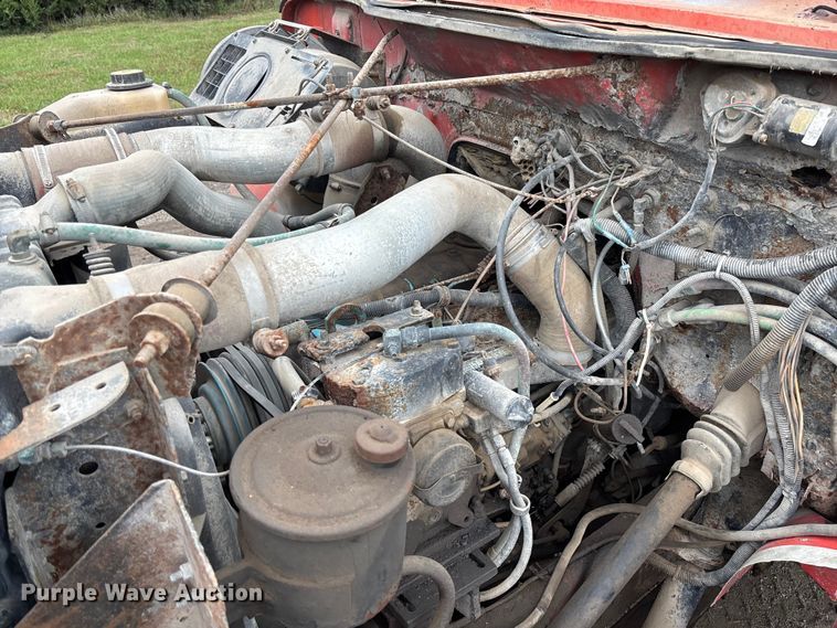 image for item EV3078 1991 International 4900 dump truck