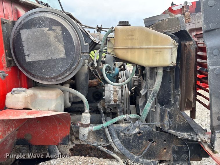 image for item EV3078 1991 International 4900 dump truck