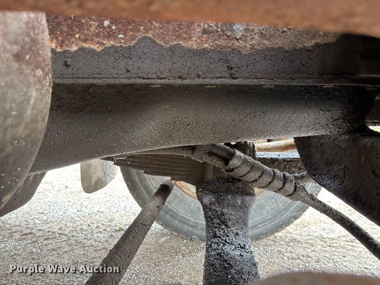 image for item EV3078 1991 International 4900 dump truck