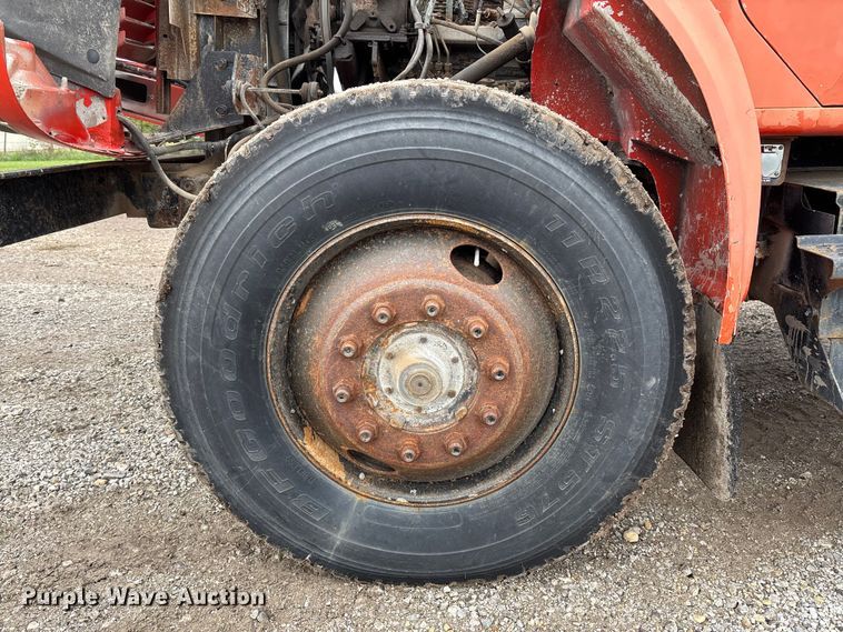 image for item EV3078 1991 International 4900 dump truck