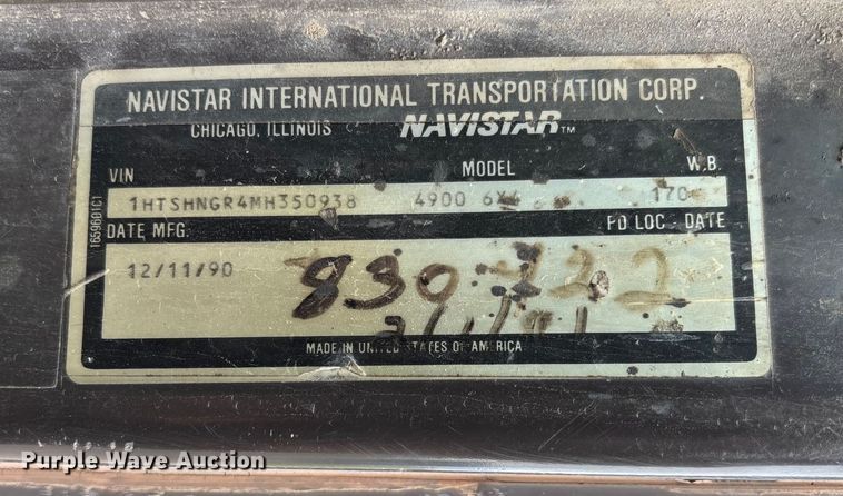 image for item EV3078 1991 International 4900 dump truck