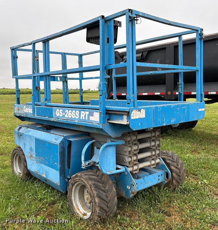 image for item EV3079 2004 Genie GS-2668 scissor lift