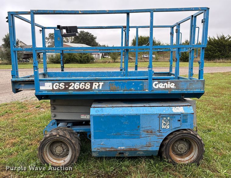 image for item EV3079 2004 Genie GS-2668 scissor lift