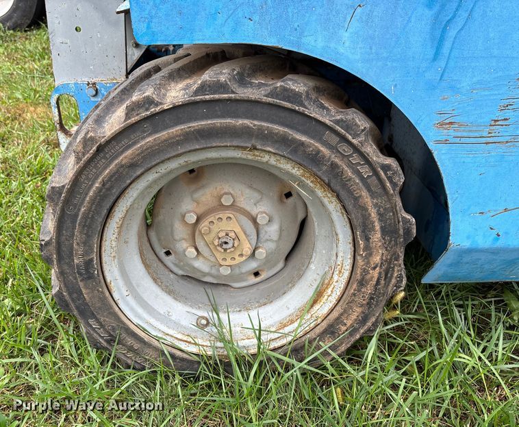 image for item EV3079 2004 Genie GS-2668 scissor lift