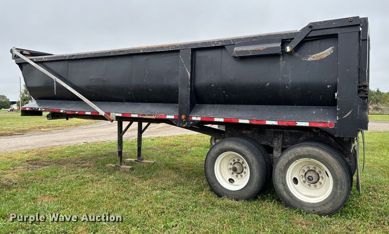 image for item EV3080 2006 Hilbilt 283/16HDXL end dump trailer