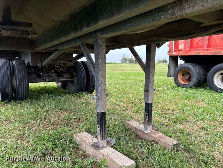 image for item EV3080 2006 Hilbilt 283/16HDXL end dump trailer